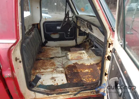 1972 Ford F100 z USA, uszkodzony, nr VIN F10GCN06028